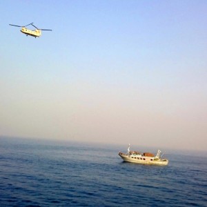 طائرات مصريةتنقذمركب  صيد