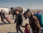 مع اشتداد معركة الموصل، المدنيون يعيشون في حالة من “الفقر والذعر”