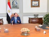 الرئيس عبد الفتاح السيسي يجتمع  مع الدكتور مصطفى مدبولي رئيس مجلس الوزراء، والفريق كامل الوزير، وزير النقل.
