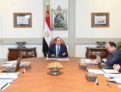 الرئيس عبد الفتاح السيسي  يتابع الموقف التنفيذي لقرار رفع الحد الأدنى للأجور