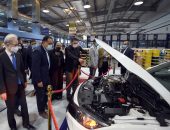 رئيس الوزراء يتفقد مصنع ” “إس إي ويرنج سيستمز ايجيبت” لإنتاج الضفائر الإلكترونية للسيارات ببورسعيد