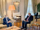 رئيس مجلس الشورى اليمني يلتقي وزير الخارجية المصري