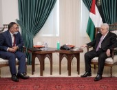 الرئيس عباس يستقبل رئيس هيئة التقاعد