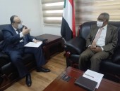 السفير  المصري في الخرطوم يلتقي بالوكيل المكلف بأعمال وزارة الخارجية.