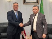 سفير مصر في الجزائر يلتقي وزير الموارد المائية والأمن المائي الجزائري