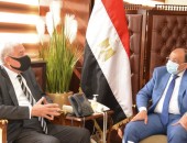 وزير التنمية المحلية يتابع مع محافظ جنوب سيناء استعدادات مدينة شرم الشيخ لاستضافة مؤتمر التغيرات المناخية ومستجدات المشروعات التنموية والخدمية