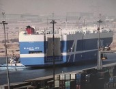 ميناء السخنة يستقبل السفينة BLANCO ACE بحمولة 1513 سيارة