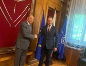 وزير الدفاع البلغاري يستقبل السفير المصري في صوفيا