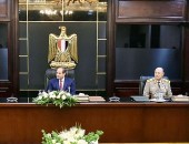 “السيد الرئيس عبدالفتاح السيسي يرأس اجتماع المجلس الأعلى للقوات المسلحة”.