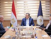 وزير السياحة والآثار  يعقد اجتماعاً مع رئيس هيئة تنمية الصعيد لبحث آليات تنفيذ عدد من المشروعات التنموية بالمقاصد السياحية والمناطق الأثرية بصعيد مصر.