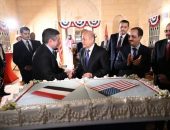 رئيس مجلس القيادة الرئاسي يشهد احتفالا بالذكرى 64 لتأسيس أول بعثة دبلوماسية أمريكية في اليمن