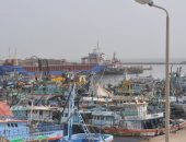 توقف حركة الملاحة في ميناء الصيد والبحر المتوسط لارتفاع الأمواج ومحافظ كفر الشيخ يناشد الصيادين بعدم الخروج في رحلات صيد