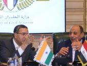 وزير الطيران المصري يلتقي بالسفير الهندي ووفداً من شركة GMR الهندية  لبحث ودراسة إمكانية الفرص الإستثمارية فى مجال تطوير المطارات