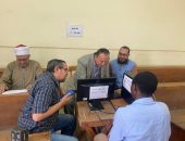 عميد كليةاللغةالعربية بالقاهرة ووكيلها يشهدان انطلاق الامتحانات الشفوية الإلكترونية لطلاب السنة النهائية
