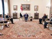 Today, President Abdel Fattah El-Sisi met with the United Nations High Commissioner for Refugees, Filippo Grandi, in the presence of Minister of Foreign Affairs, Sameh Shoukry.