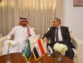 رئيس هيئة الدواء المصرية يصطحب وزير الصناعة والثروة المعدنية السعودي في زيارة ميدانية لمدينة الدواء المصرية