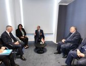السيد الرئيس عبد الفتاح السيسييلتقي مع السيد “برونو لومير” وزير الاقتصاد والمالية الفرنسي.في باريس