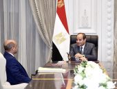 السيد الرئيس عبد الفتاح السيسي يجتمع مع المستشار عمر مروان وزير العدل.