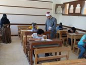 عبدالعظيم يتابع امتحانات الدور الثاني بالقاهرة .