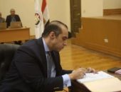 وكيل المرشح الرئاسى عبد الفتاح السيسى يقدم أوراق ترشحه بالانتخابات