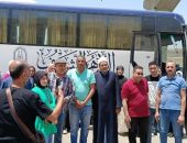 رئيس الإدارة المركزية لشؤون المناطق والخدمات يتابع انتقال طلاب الشهادة الثانوية بغزة لبيت شباب الأزهر ب١٥ مايو.