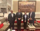 وزير الصحة يبحث مع شركة «أبوت» نقل تكنولوجيا التصنيع الدوائي للسوق المصري