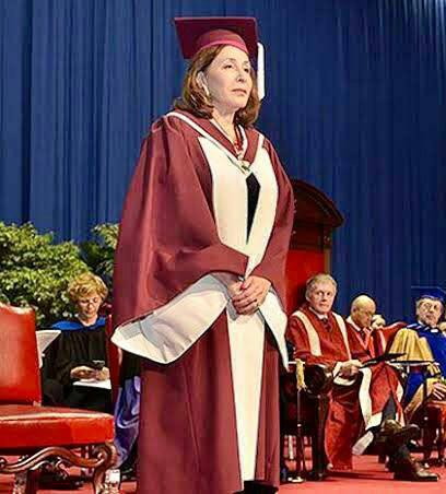 الـتـايـمـز الـدولـيـة THETIMESINTERNATIONAL » وزير التعليم العالي يهنئ  الدكتورة هدي المراغي لحصولها على أرفع “وسام مدني” في كندا