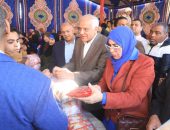 محافظ الجيزة يتفقد منفذ بيع السلع الغذائية بمركز ومدينة أوسيم