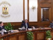 رئيس الوزراء يتابع موقف تطبيق منظومة الشحن المسبق وإجراءات تيسير الإفراج عن البضائع بالموانئ