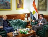 وزير الصحة يستقبل السير مجدي يعقوب لمتابعة مشروع إنشاء مركز طبي متخصص لزراعة الأعضاء