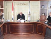 محافظ بني سويف يعقد اجتماعاً لمتابعة مستجدات الموقف التنفيذي لمشروع مجمع  المواقف أسفل عدلي منصور