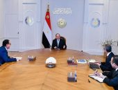 السيد الرئيس عبد الفتاح السيسي يجتمع مع الدكتور مصطفى مدبولي رئيس مجلس الوزراء، والدكتور عمرو طلعت وزير الاتصالات وتكنولوجيا المعلومات.