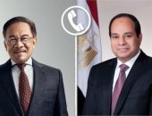 السيد الرئيس عبد الفتاح السيسي يتلقي اتصالاً مرئياً من السيد “أنور إبراهيم”، رئيس وزراء جمهورية ماليزيا.