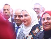 القباج تفتتح معرض “ديارنا” للحرف اليدوية والتراثية