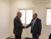 نائب رئيس جامعة الأزهر يتفقد الإدارة الطبية لفرع البنات