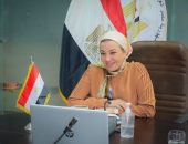 وزيرة البيئة تعقد اجتماعا مع محافظ الفيوم وأحد مستثمرى المحميات لبحث دعم أنشطة السياحة البيئية بمحميات الفيوم