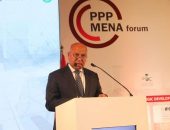 وزير النقل يستعرض مشروعات وزارة النقل التي نفذتها / تنفذها/ مخطط تنفيذها بالمشاركة مع القطاع الخاص