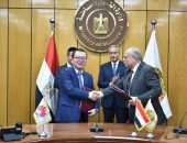 وزير القوى العاملة يشهد بروتوكول تعاون مع “هواوي مصر”..