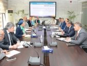 وزيرا البيئة والتنمية المحلية يناقشان الموقف التنفيذي لبرامج البنية التحتية لمنظومة المخلفات بالمحافظات