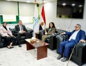 الدكتور أحمد طه يبحث اعتماد مراكز الصحة النفسية لتقديم خدماتها بالتأمين الصحي الشامل