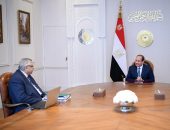 السيد الرئيس عبد الفتاح السيسي  يجتمع مع الدكتور محمد عوض تاج الدين، مستشار رئيس الجمهورية لشئون الصحة والوقاية، لمتابعة الموقف التنفيذي لعدد من المبادرات القومية في قطاع الصحة والرعاية الطبية للمواطنين.