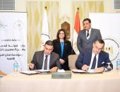 في إطار المبادرتين الرئاسيتين “مراكب النجاة” و”حياة كريمة”.. وزيرة الهجرة تشهد توقيع بروتوكول  تعاون مع مؤسسة  “صناع الخير” عضو التحالف الوطني للعمل الأهلي التنموي  لتقديم خدمات طبية وتنظيم قوافل بالقرى المصدرة للهجرة غير الشرعية