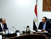 رئيس الوزراء يتابع مع وزير الزراعة جهود تنمية الثروة الحيوانية