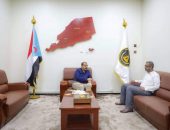اللواء بن بريك يطّلع على نشاط عمل الهيئة التنفيذية في وادي وصحراء حضرموت