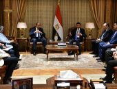 استعدادا لخوض المنتخبات المصرية لمنافسات أولمبياد باريس ٢٠٢٤… وزير الرياضة يستقبل وزير الطيران بمقر الوزارة بالعاصمة الادارية الجديدة