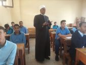 رئيسُ الإدارةِ المركزيةِ لشؤونِ التعليمِ يتفقدُ معاهدَ: منطقة القاهرة الأزهرية.
