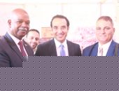 الدكتور.أحمد كمال المتحدث الرسمي معاون وزيرالتموين:ان الشركة ‏القابضة للصناعات الغذائية تضخ  مابين 2000 الي 3000 ‏طن سكر يومياً بمنافذ صرف السلع التموينية للمستفيدين ‏من الدعم.