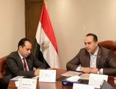 رئيس هيئة الرعاية الصحية يكلف بتعيين مسئول لإدارة دورة الإيرادات في كافة مراكز ووحدات طب الأسرة علاوة على المستشفيات التابعة للهيئة في محافظات التأمين الصحي الشامل ويوجه بعمل دورات تدريبية لهم على أعلى مستوى