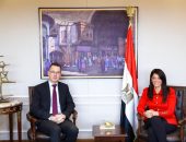 الدكتورة رانيا المشاط وزيرة التعاون الدولي تلتقي نائب رئيس مؤسسة التمويل الدولية خلال زيارته مصر