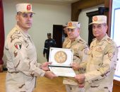 الفريق أول / محمد زكى القائد العام للقوات المسلحة وزير الدفاع والإنتاج الحربى يلتقى بعدد من قادة وضباط القوات المسلحة …